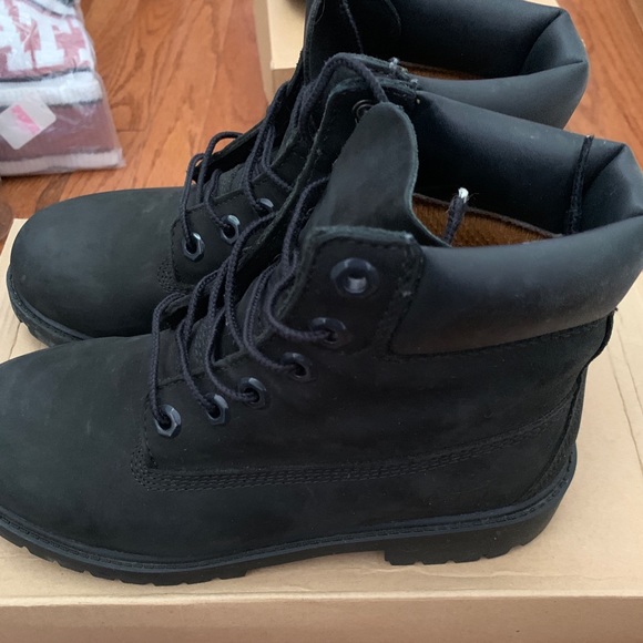 Black Timbs - Picture 3 of 7